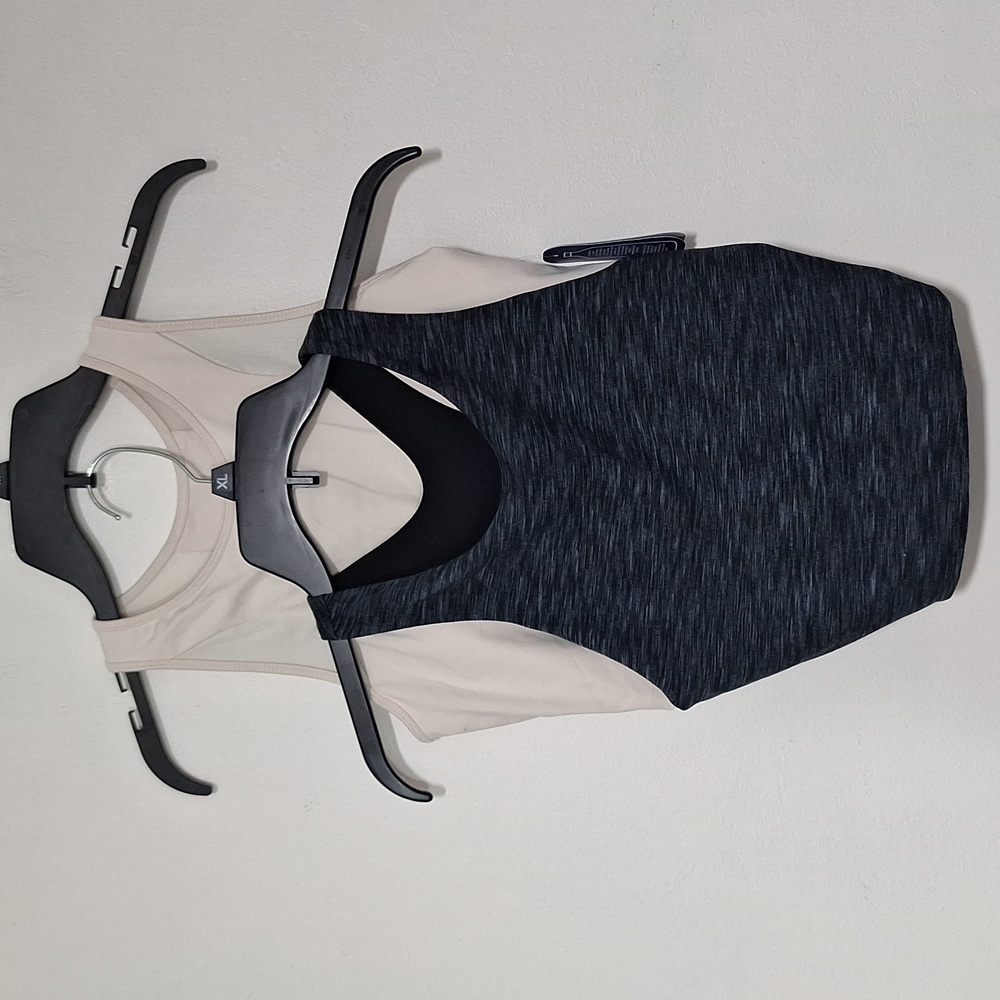MTA Sport Cream Gray Sleeveless Crop Bra Top
